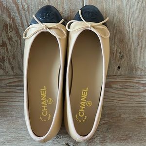 Chanel ballet flat